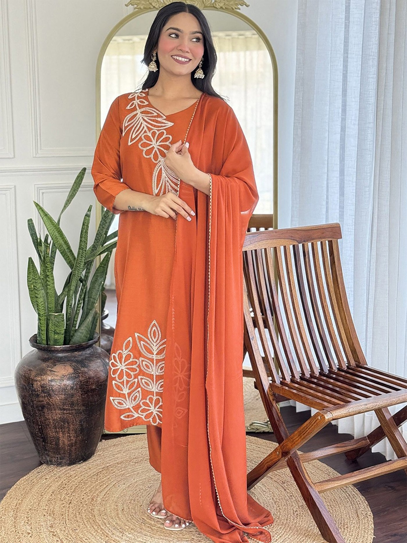 Women Floral Embroidered Silk Kurta with Trousers & Dupatta