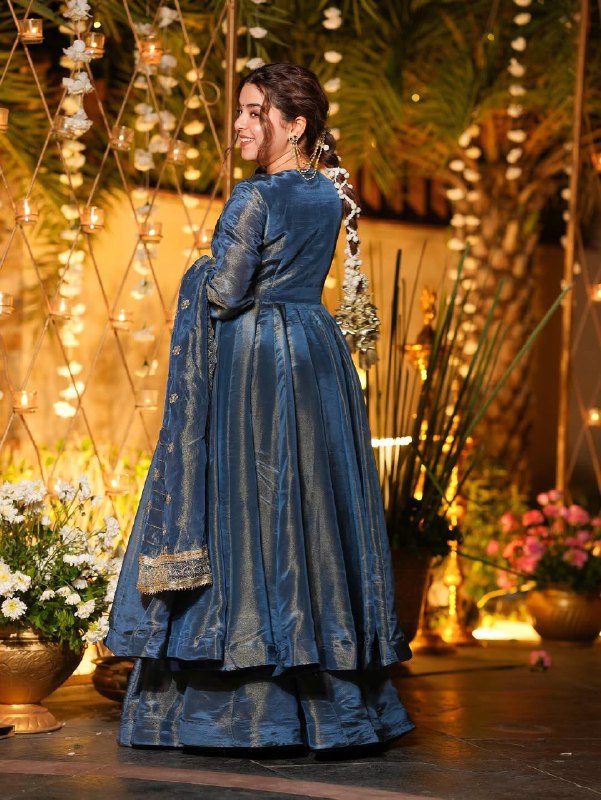 NEW ĐĚSIGNER PARTY WEAR GOWN AND PLAZZO. WITH FANCY DUPPATA AND EMBROIDERY WORK