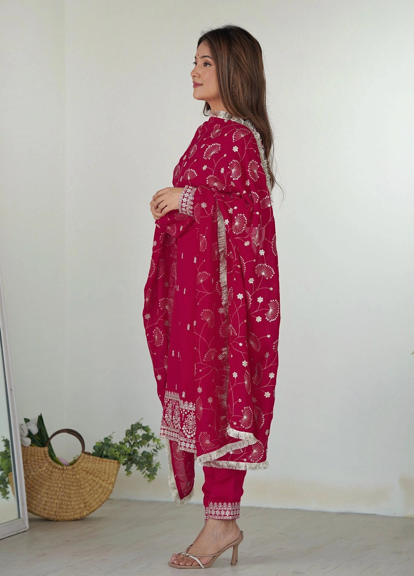 Women Ethnic Motifs Embroidered Thread Work Kurta with Trousers & Dupatta