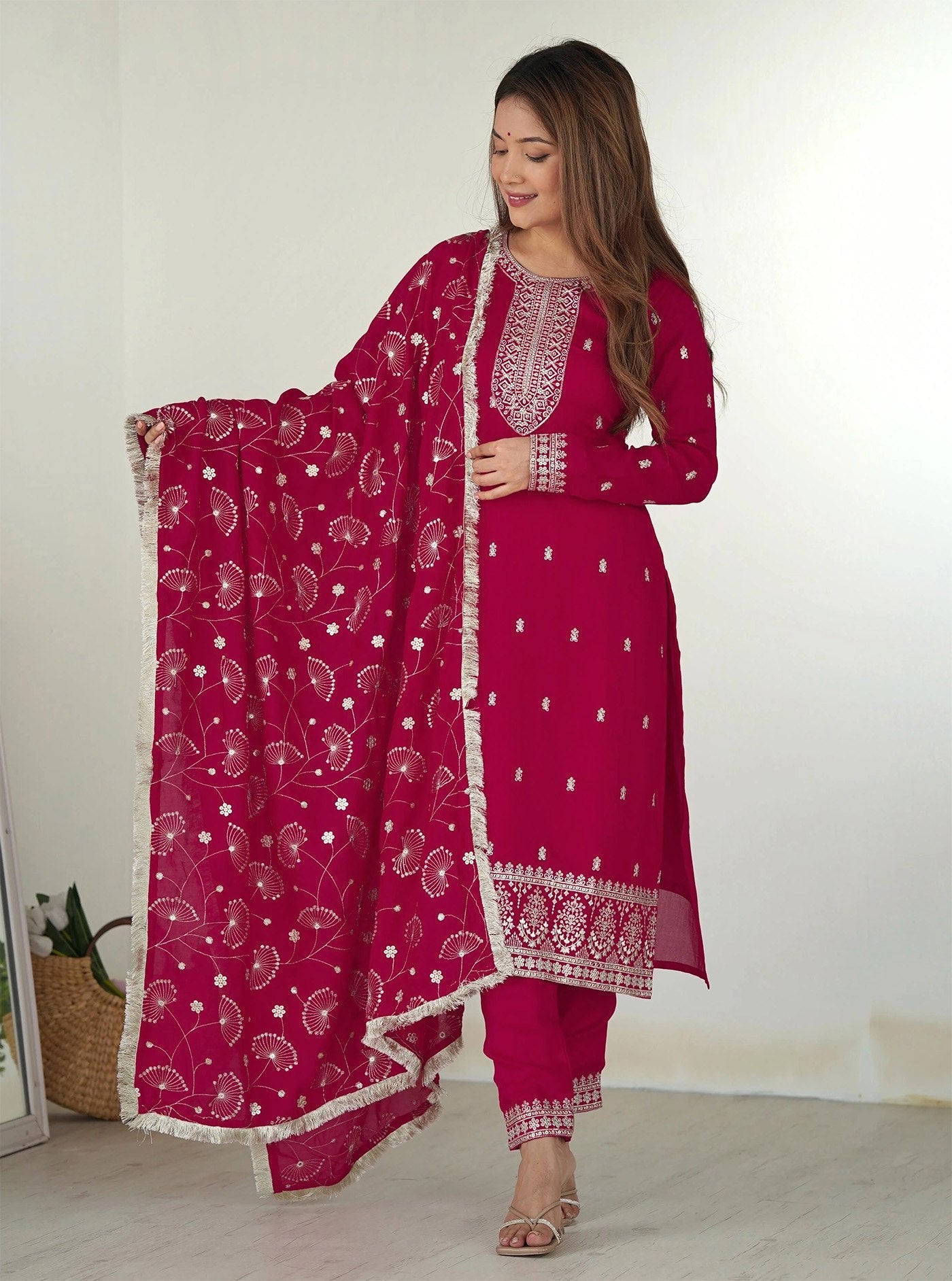 Women Ethnic Motifs Embroidered Thread Work Kurta with Trousers & Dupatta