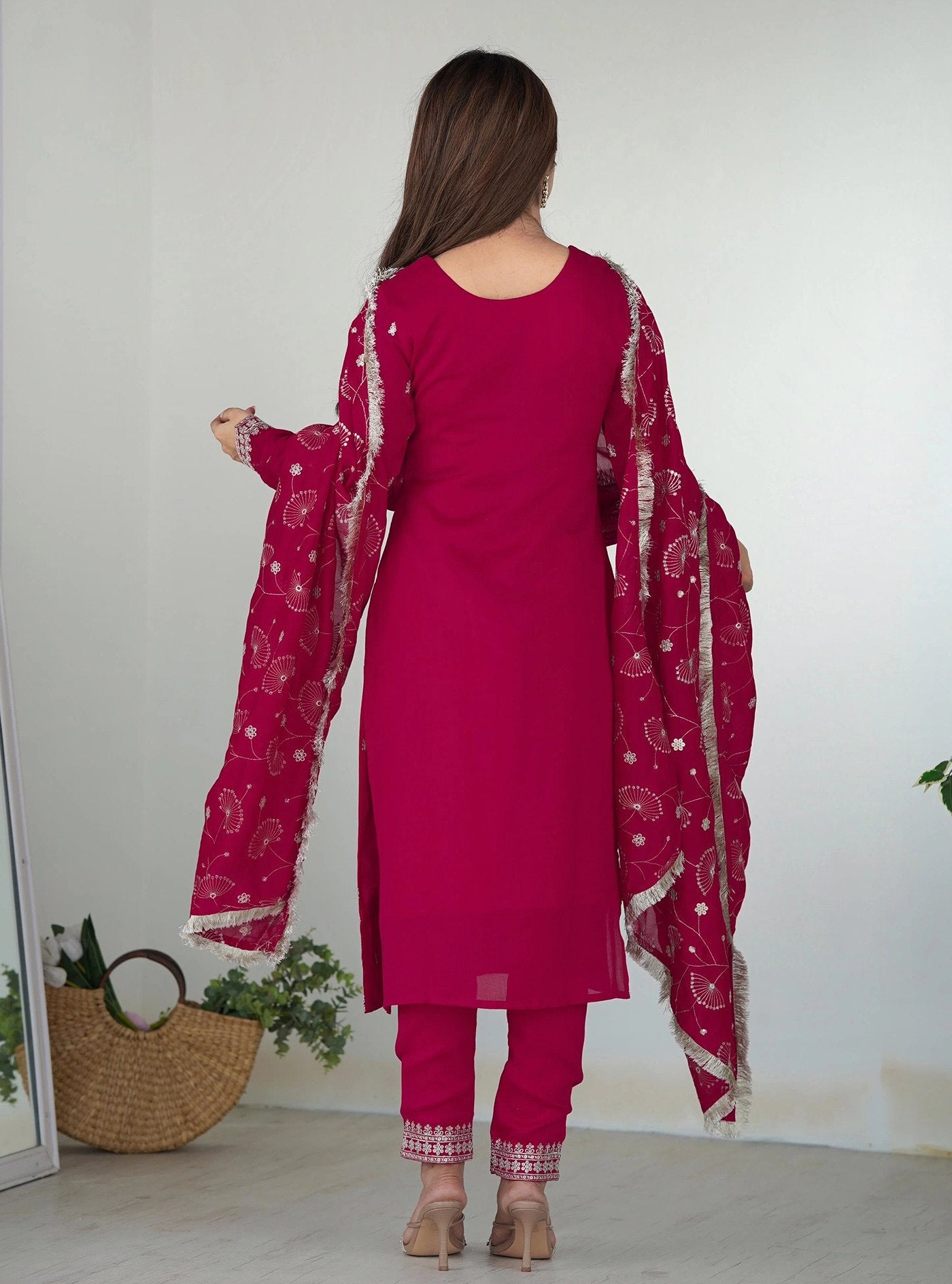 Women Ethnic Motifs Embroidered Thread Work Kurta with Trousers & Dupatta