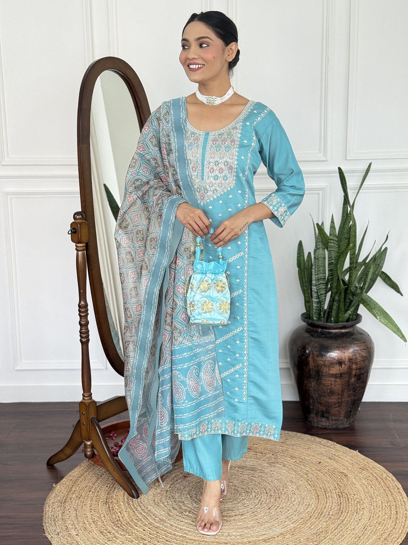Women Ethnic Motifs Embroidered Kurta with Trouser & Dupatta