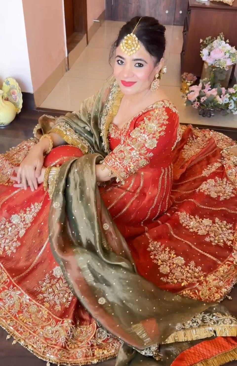 NEW ĐĚSIGNER PARTY WEAR LOOK  GOWN WITH EMBROIDERY  WORK