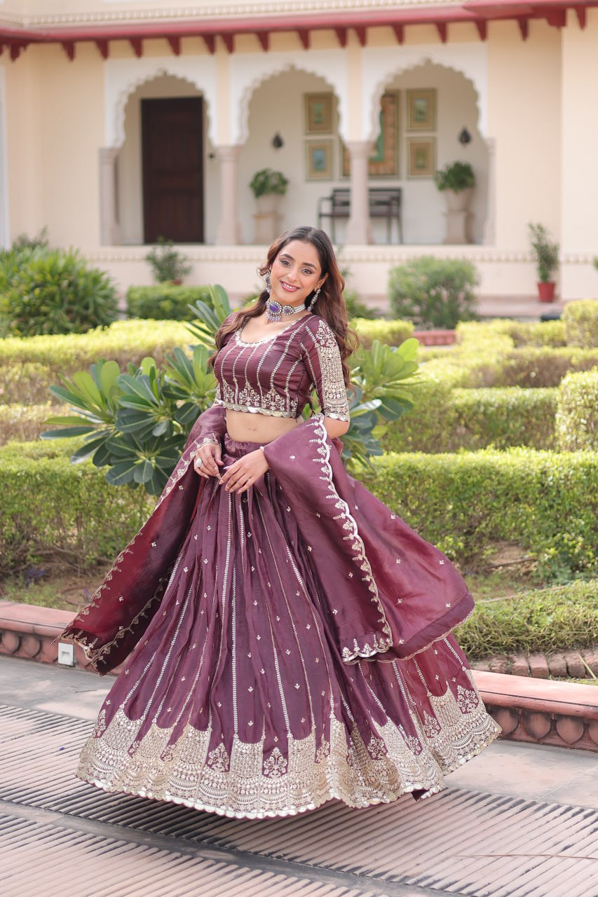 Exclusive Trendy Look Lehenga choli Dupatta Set