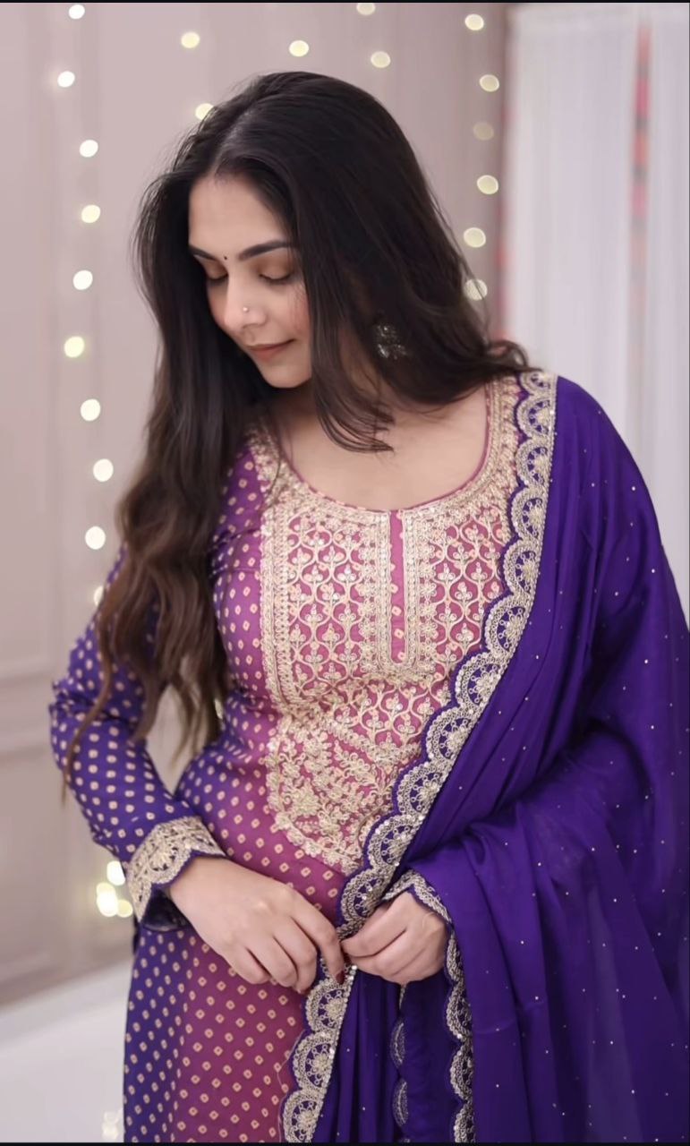 Women Bandhani Printed Regular Kurta with Trousers & With Dupatta