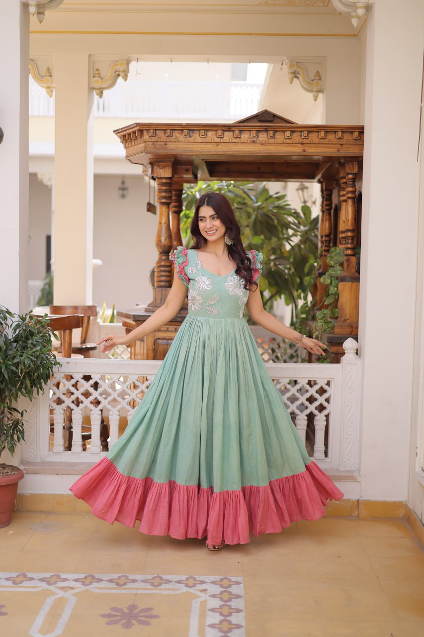 EXCLUSIVE TRENDY LOOK PREMIUM READYMADE DESIGNER GOWN